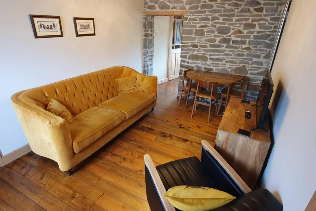 Ty Taf 2 Bed Cottage With Deck & Easy Transport Links Κάρντιφ Εξωτερικό φωτογραφία