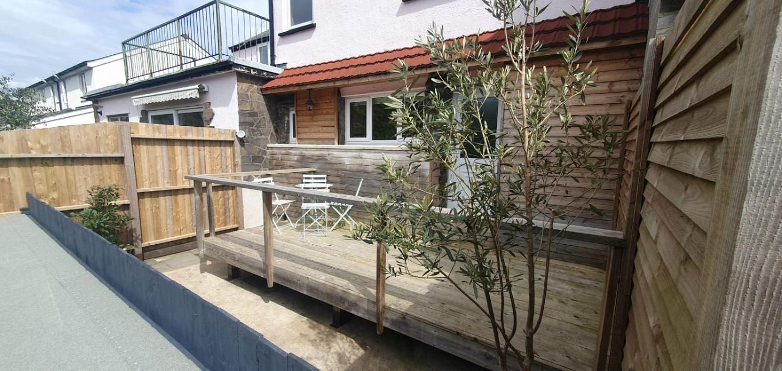 Ty Taf 2 Bed Cottage With Deck & Easy Transport Links Κάρντιφ Εξωτερικό φωτογραφία